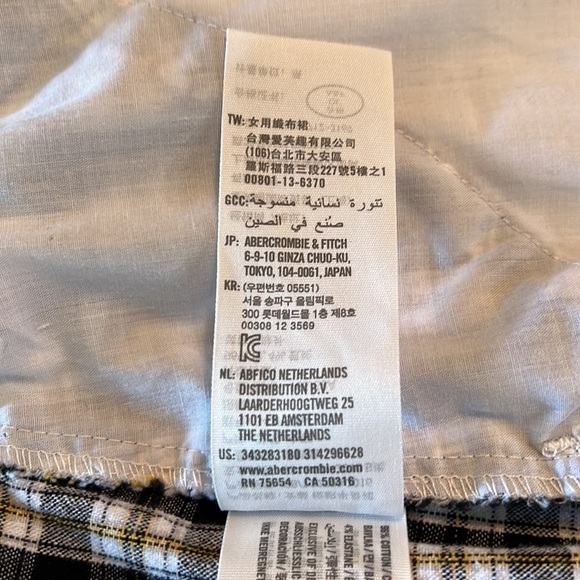 ⭐️ HOLLISTER Plaid Button Down Mini Skirt | Cotton | Size Small - Picture 9 of 11